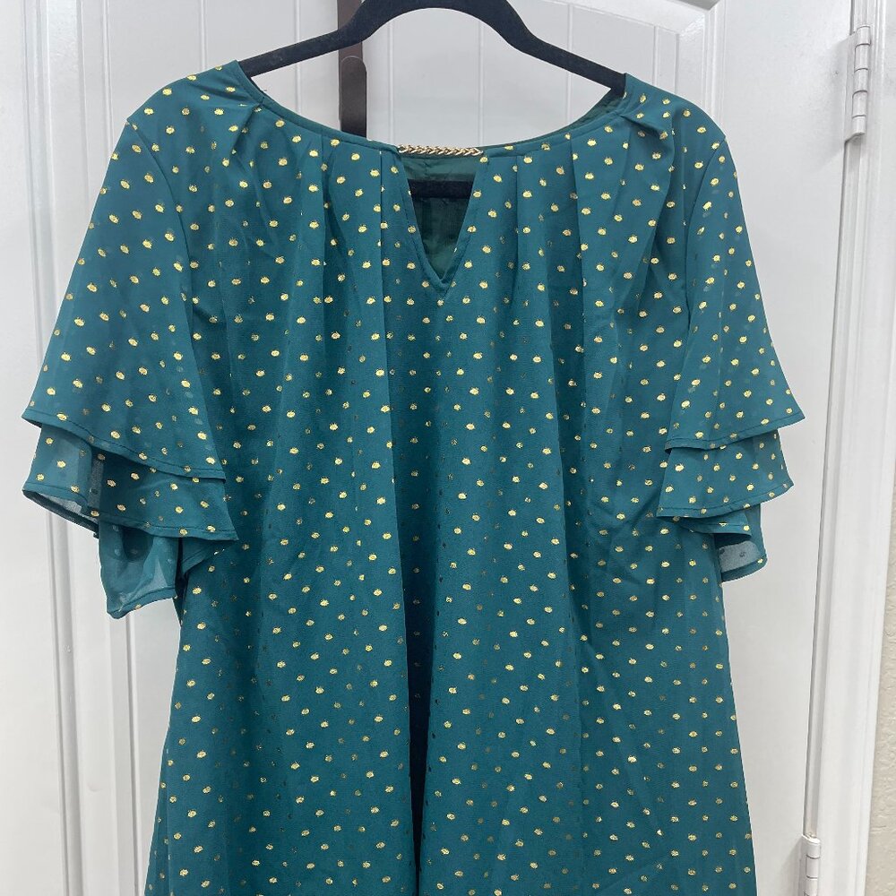 NWT BloomChic V-Notch Gold Chain Ruffled Sleeve Blouse Size 14~16 - Size 1X